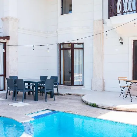 Private Villa-villa Lufu 别墅 *